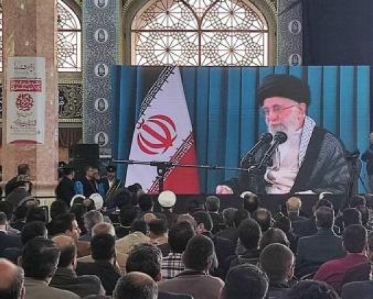 آغاز اجلاسیه دومین کنگره ملی شهدای استان قم با پیام امام خامنه‌ای